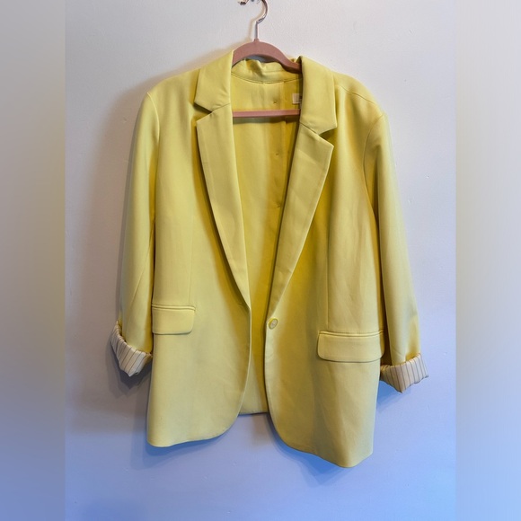 NWT, Anthropologie, Maeve Button-Back Blazer in Yellow - Picture 5 of 8